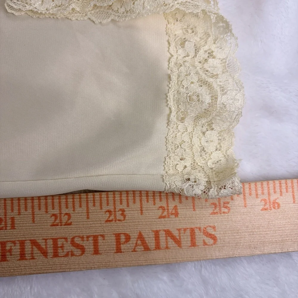 Vtg Vassarette Munsingwear Pale Yellow Wide Leg Slip Pants 6 Antron III Nylon